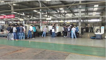 機電系學(xué)子在恒天動力公司實訓(xùn)實習(xí)