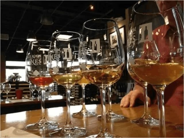 納帕谷:全域旅游典范工業(yè)旅游標(biāo)桿特色小鎮(zhèn)魁首、酒莊游天堂